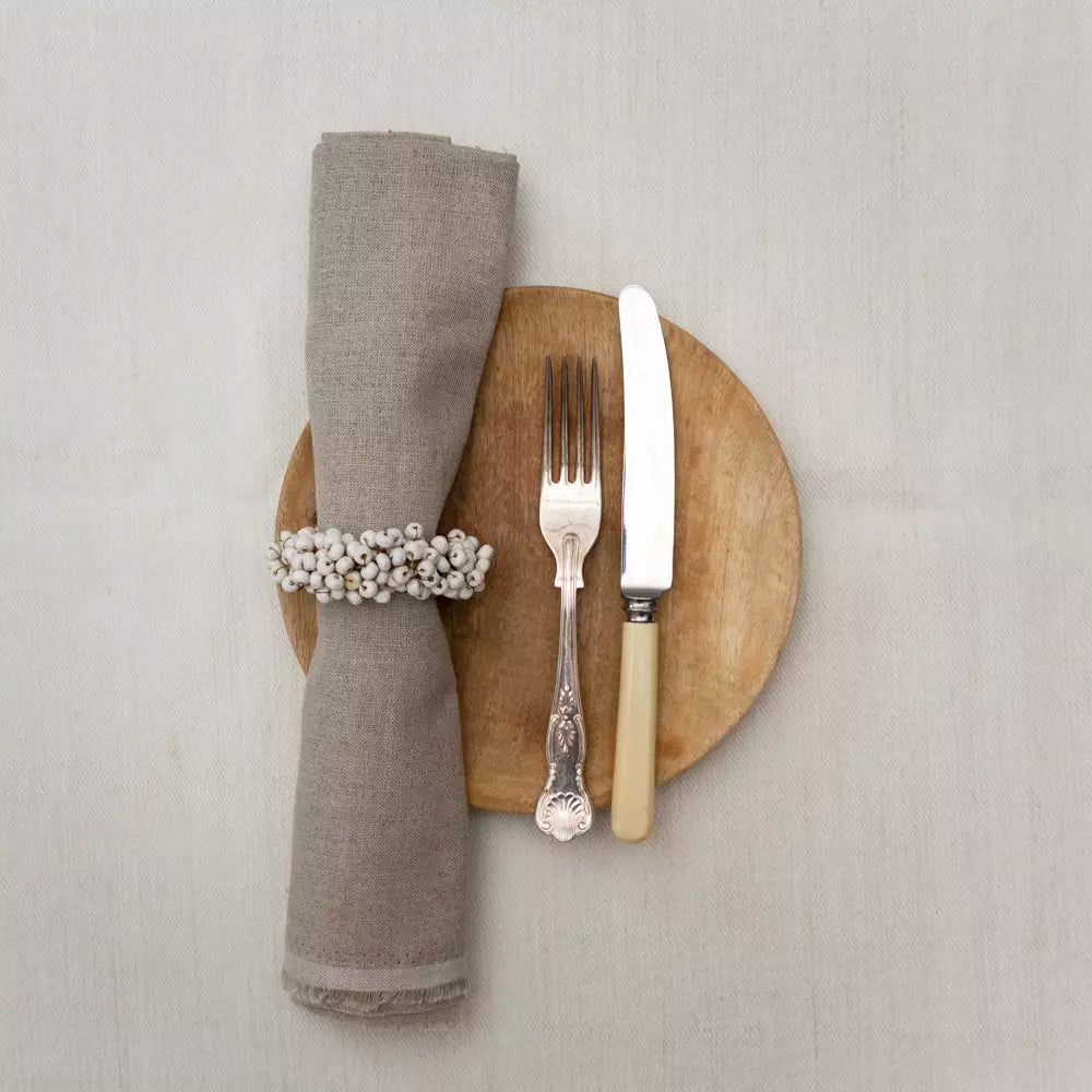 White Berry Wooden Napkin Ring Pack 2